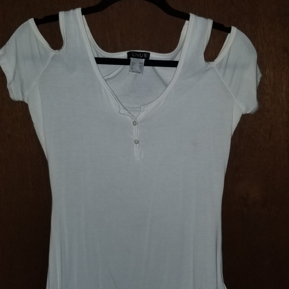 Top - Picture 2 of 2